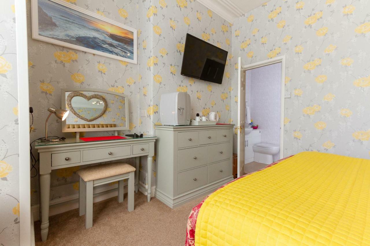 Valentine Lodge Over 21 Adult Couples Only Blackpool Exterior foto